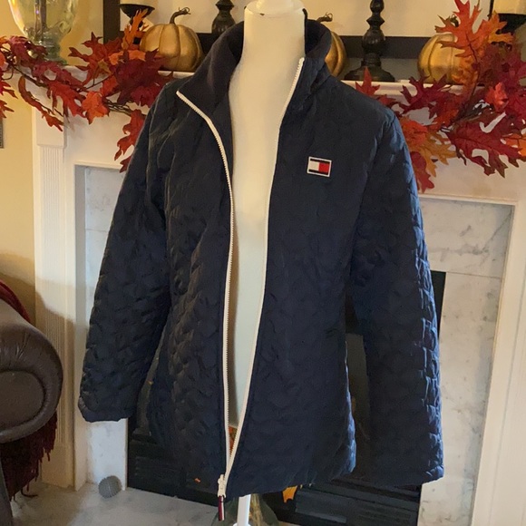 Gorgeous like new 2 piece Tommy Hilfiger Jacket Set - Picture 8 of 13